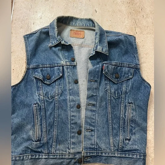 Super Vintage Hand Painted Levi Denim Vest - Picture 2 of 8